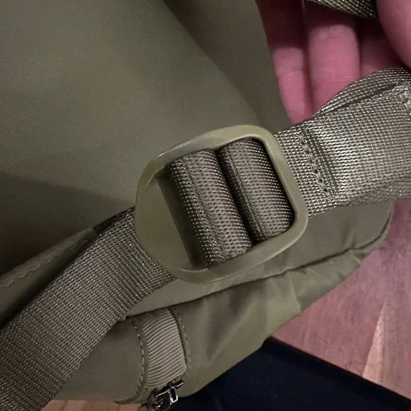 City Adventurer Backpack Mini - Picture 10 of 15